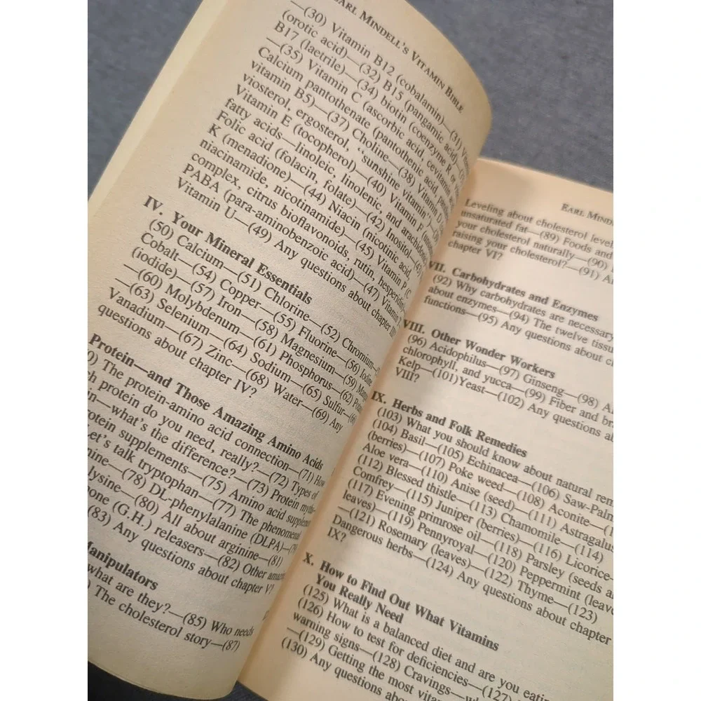 1991 Earl Mindell's Vitamin‎ Bible Vintage Warner Books Paperback